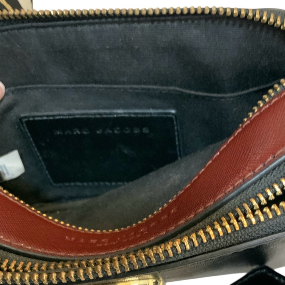 Marc Jacobs Women’s Black/Red Leather Snapshot Camera Bag - Picture 9 of 12